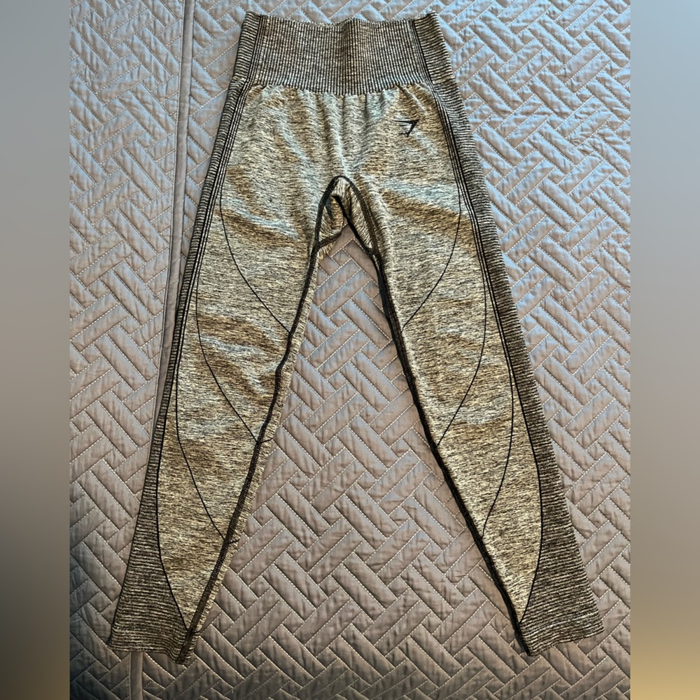 Grey gymshark leggings